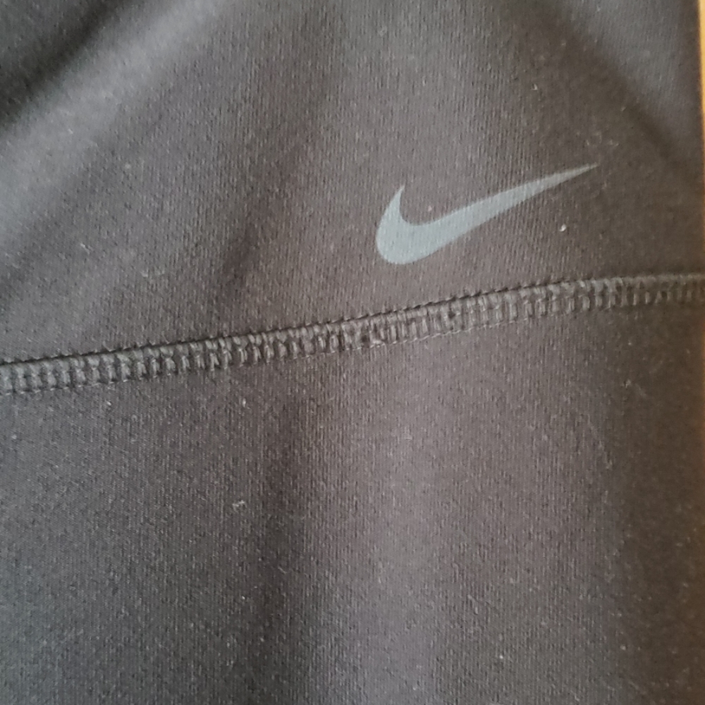 Nike Dri-Fit - Picture 3 of 6